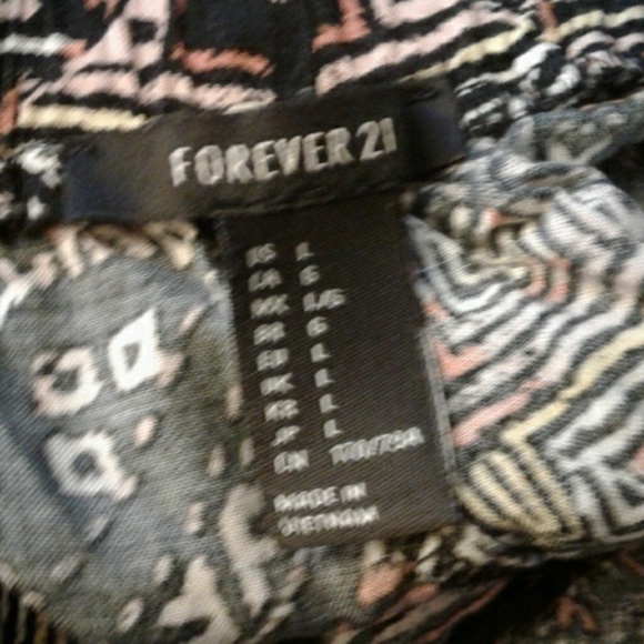 Pattern Shorts - Picture 4 of 4